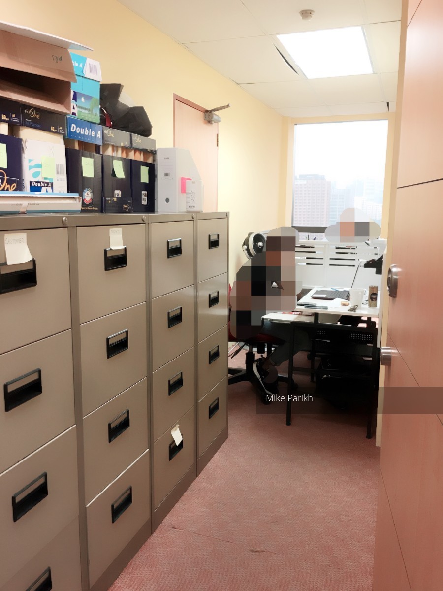 HIGH STREET CENTRE (D6), Office #117101902